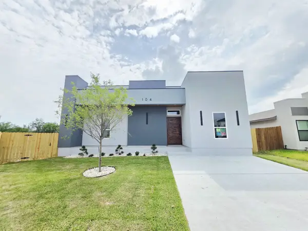 104 Gillian Dr., Laredo, TX 78043