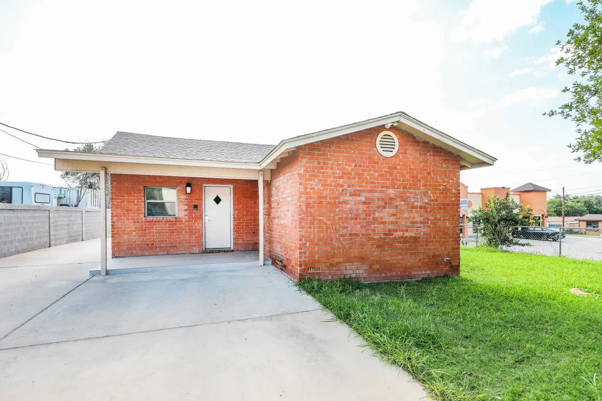 2610 Springfield Ave, Laredo, TX 78040 - #1