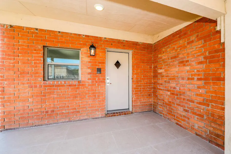 2610 Springfield Ave, Laredo, TX 78040 - #2