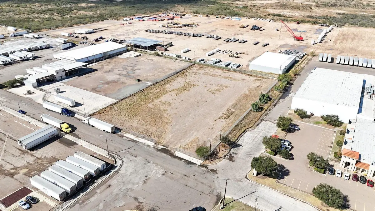 1126 Black Diamond St, Laredo, TX 78040 - #1
