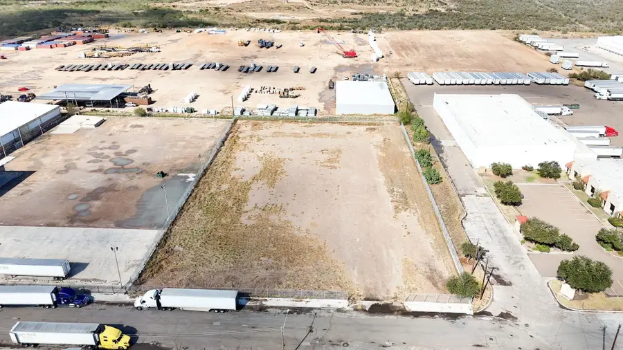 1126 Black Diamond St, Laredo, TX 78040 - #2