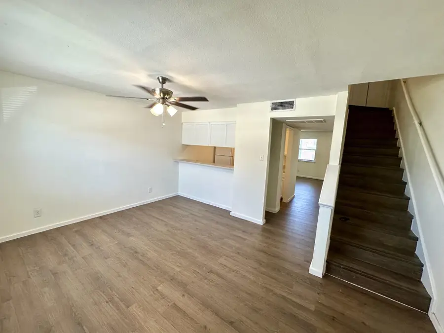 8915 McPherson Rd, Laredo, TX 78045 - #3