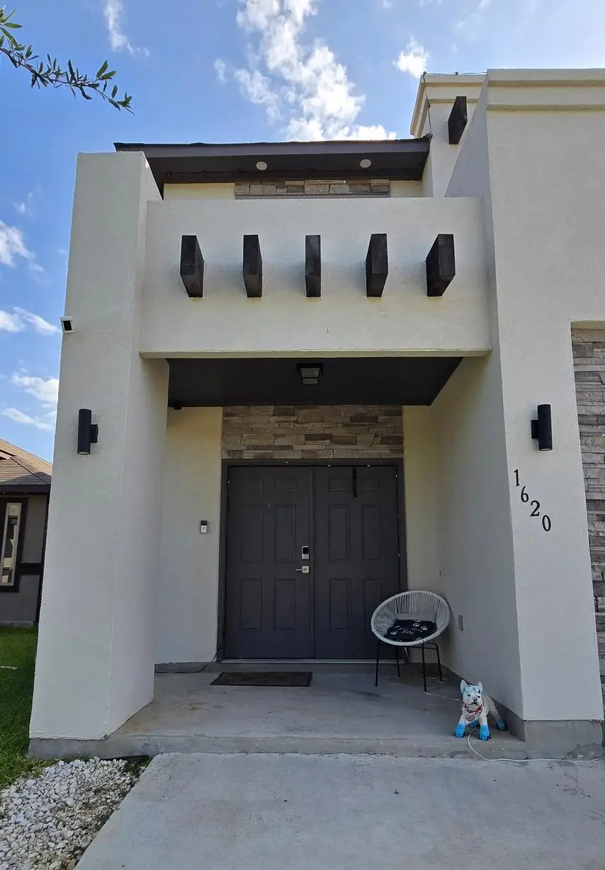 1620 Brownwood St., Laredo, TX 78046 - #2
