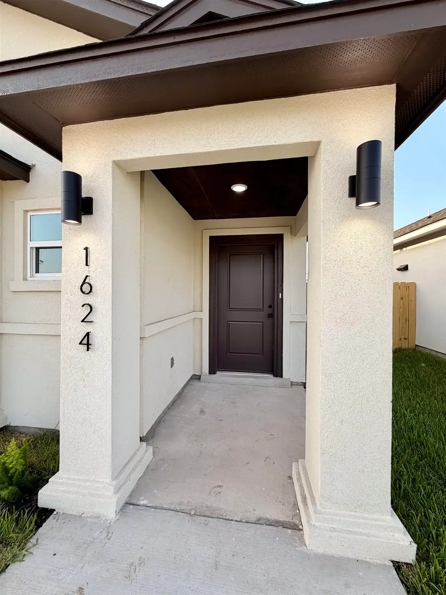 1624 Materia Dr., Laredo, TX 78046 - #3
