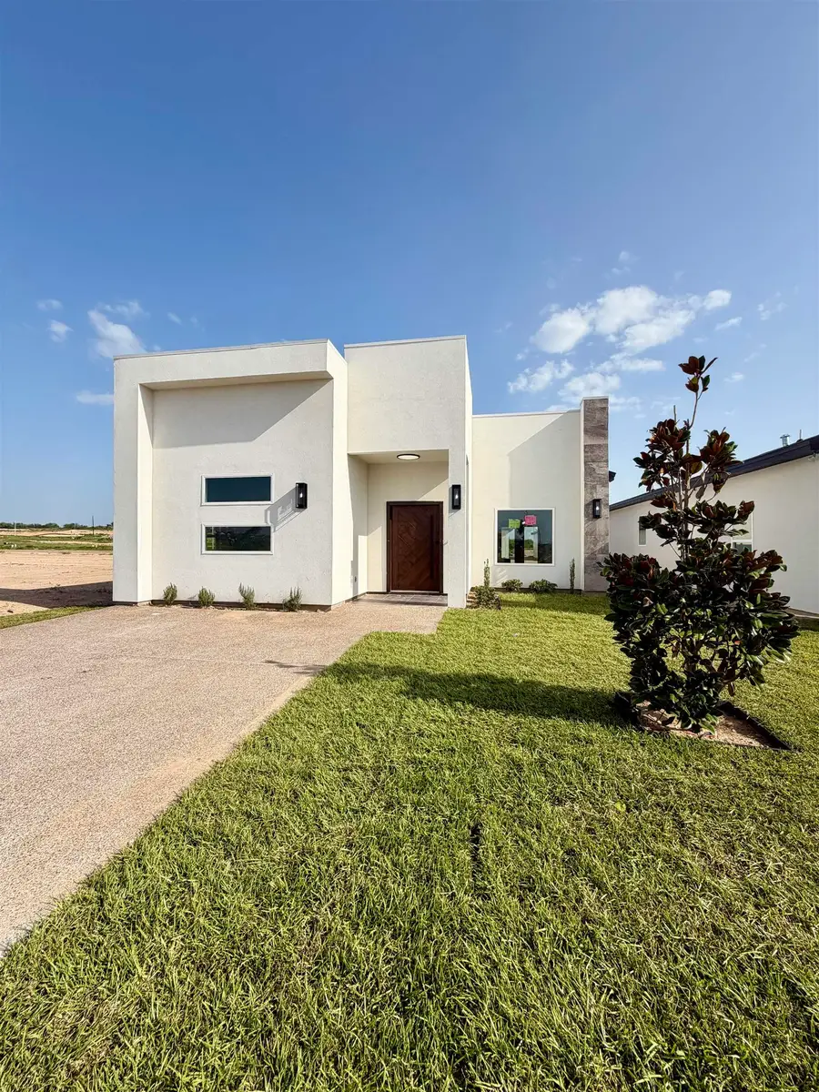 1613 Secretaria Ln., Laredo, TX 78046 - #2