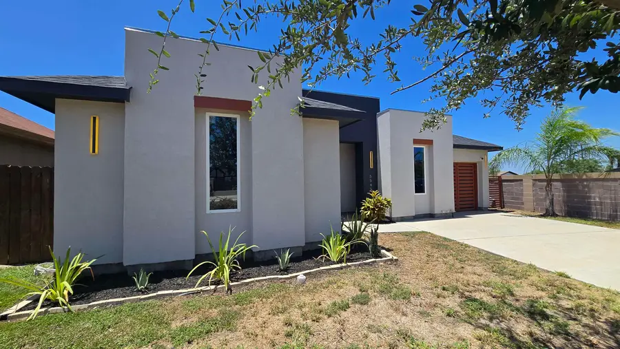 5545 Portugal Lp, Laredo, TX 78046 - #3