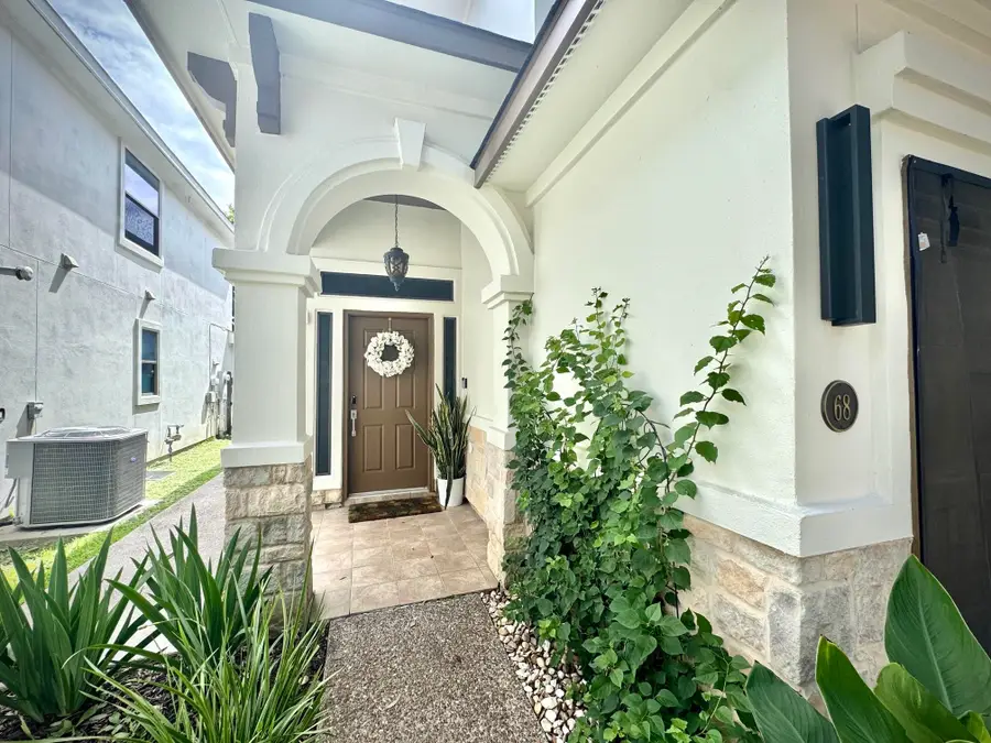 9813 Sandhill Dr, Laredo, TX 78045 - #3