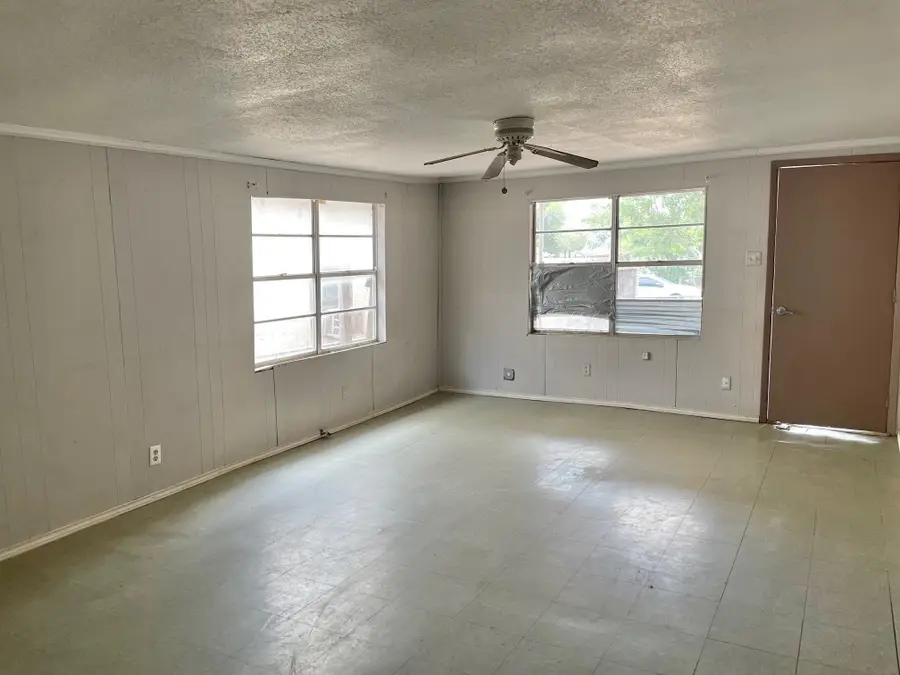 806 O'Kane St., Laredo, TX 78041 - #3