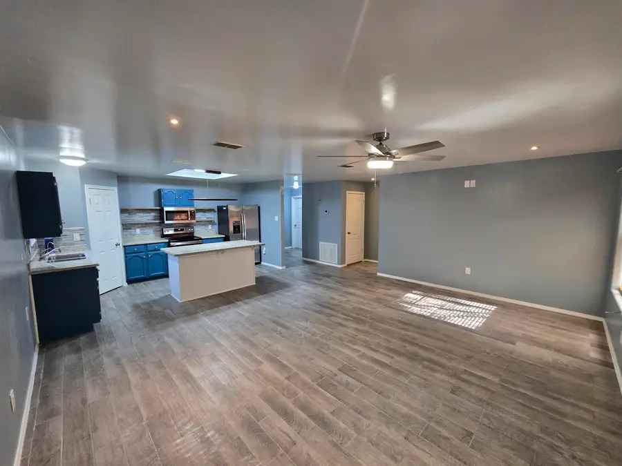 8527 Michigan Ave, Laredo, TX 78045 - #3
