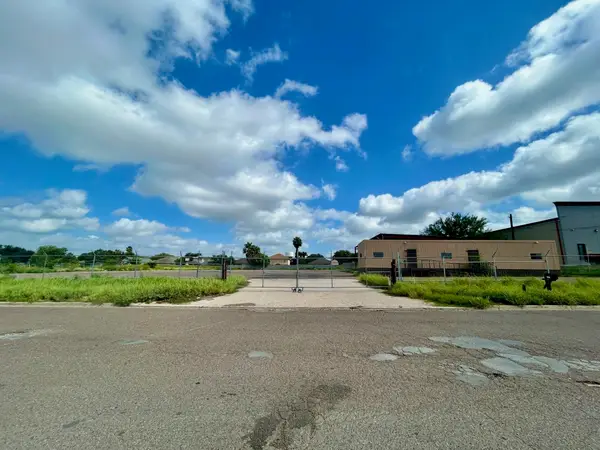 910 Pellegrino Ct, Laredo, TX 78045
