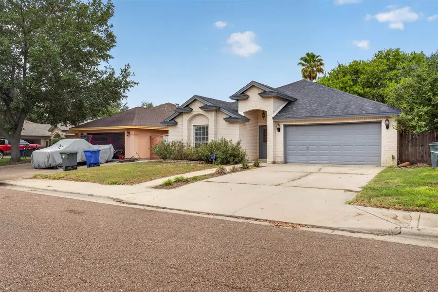 8990 Pebble Trl, Laredo, TX 78045 - #2