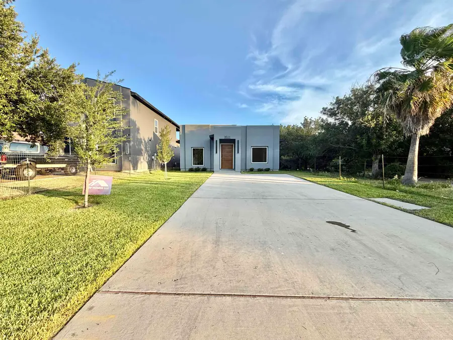 3511 Pine St, Laredo, TX 78046 - #2