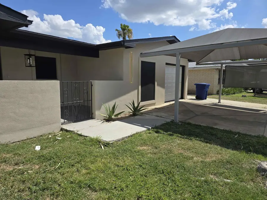 211 Esperanza Dr, Laredo, TX 78045 - #2