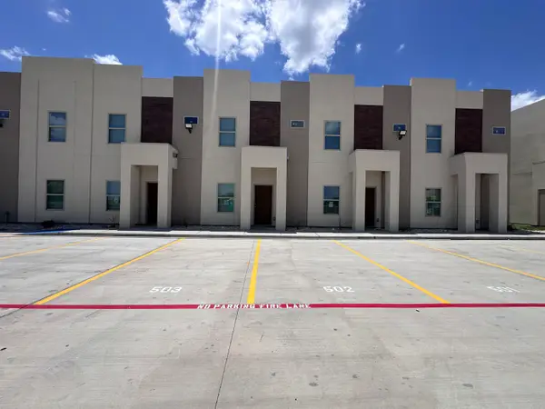 1717 Tournament Trail Dr., Laredo, TX 78041
