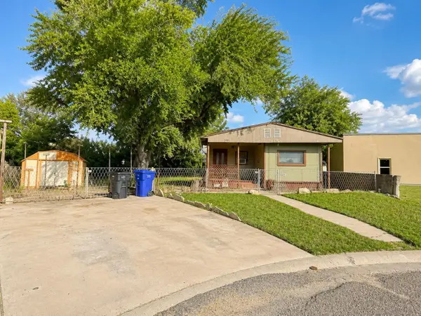 207 Devon W Pl, Laredo, TX 78045