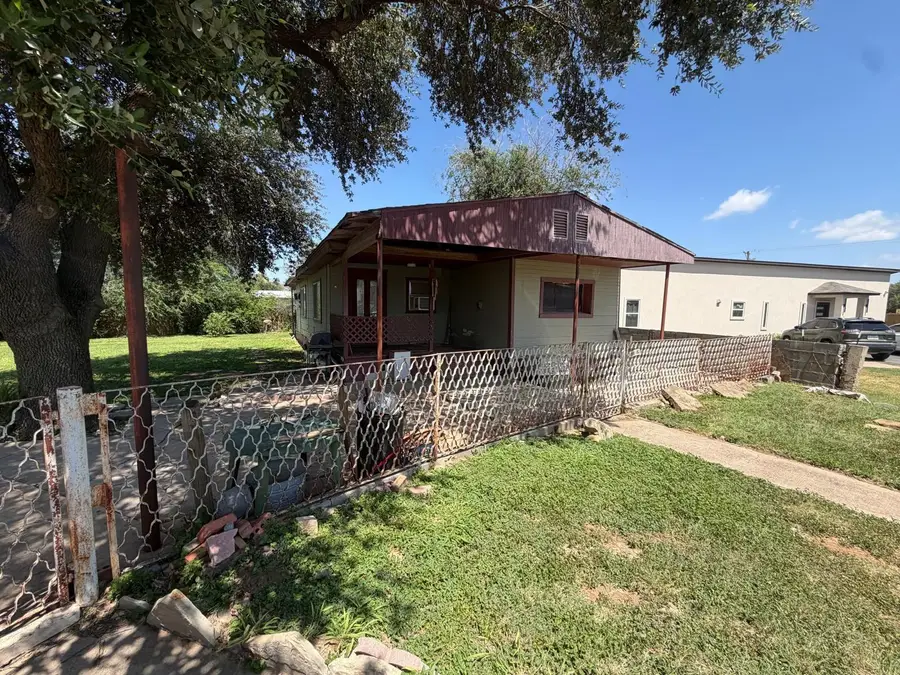 207 Devon W Pl, Laredo, TX 78045 - #2