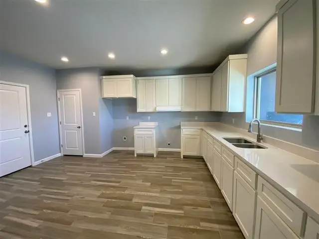 5510 Moses Lp., Laredo, TX 78046 - #3
