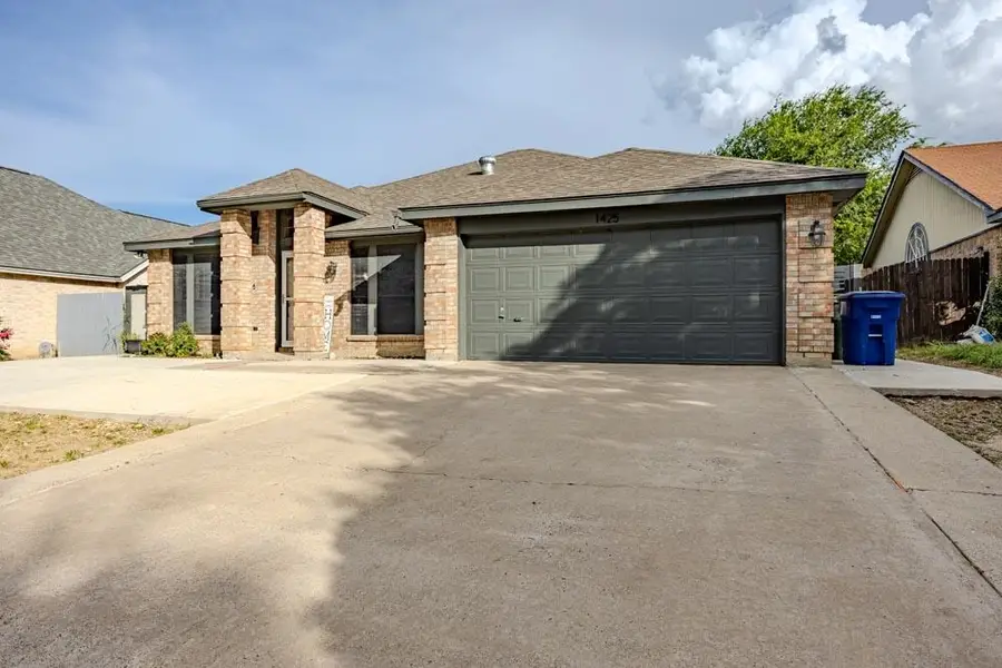 1425 Longhorn Dr, Laredo, TX 78045 - #2