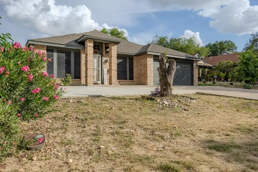 1425 Longhorn Dr, Laredo, TX 78045 - #3