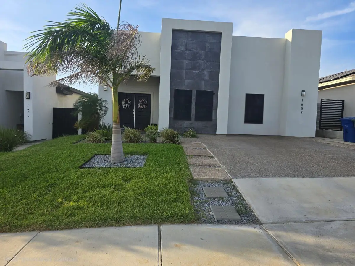 1608 Bacalar Dr., Laredo, TX 78046 - #1