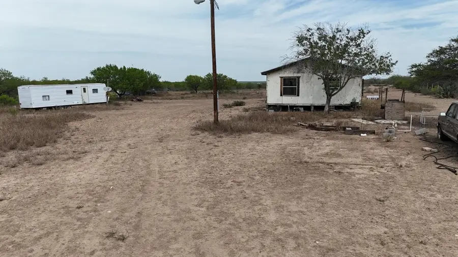 203 S Ranch Road 7132F, Laredo, TX 78041 - #3