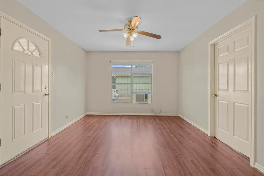 2103 Bismark St, Laredo, TX 78043 - #3