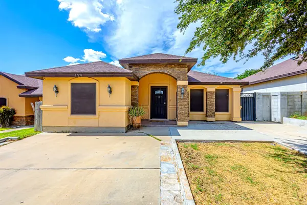 3720 Calle Alta Ct, Laredo, TX 78046