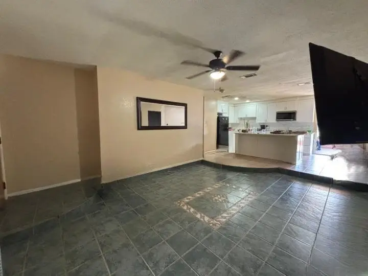 2003 Farias St, Laredo, TX 78040 - #2