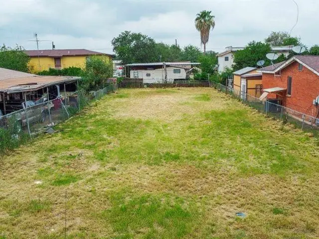 214 San Pedro St, Laredo, TX 78041 - #1