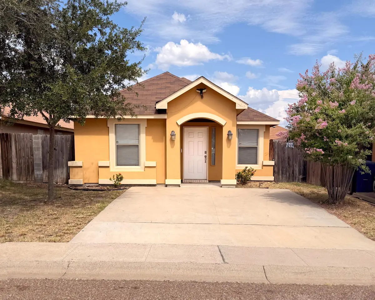 4205 Indian River Ave, Laredo, TX 78045 - #1
