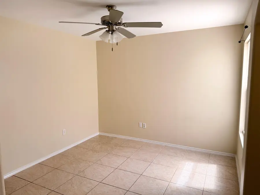 4205 Indian River Ave, Laredo, TX 78045 - #3