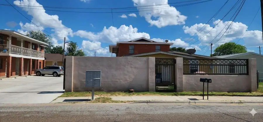 2407 Pierce St, Laredo, TX 78041 - #2