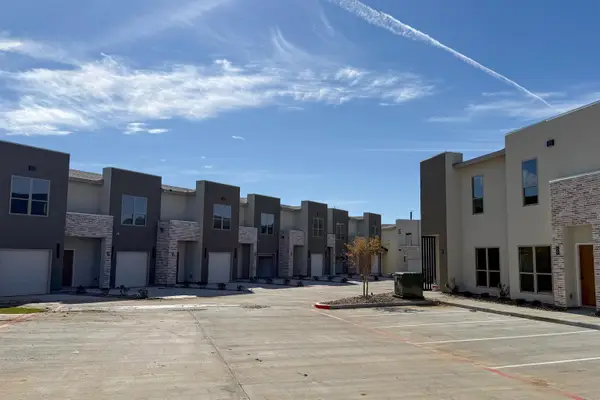 7613 King Arthurs Ct, Laredo, TX 78041