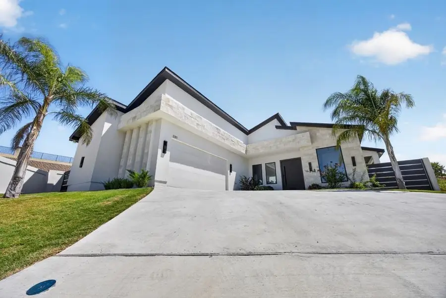 201 Sorella Loop, Laredo, TX 78045 - #3