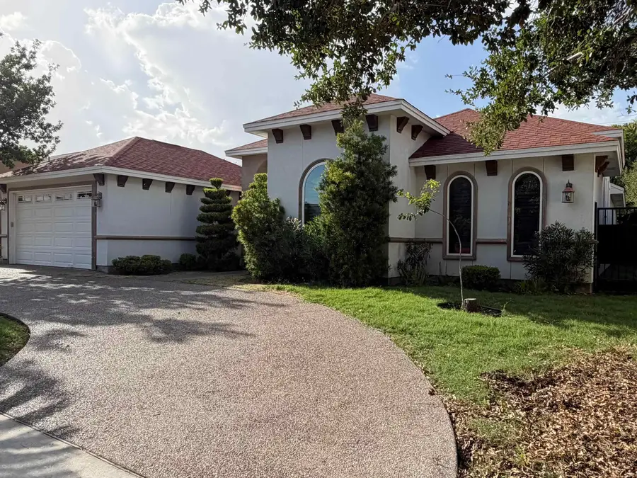 180 Lake Carnegie Ct., Laredo, TX 78041 - #3
