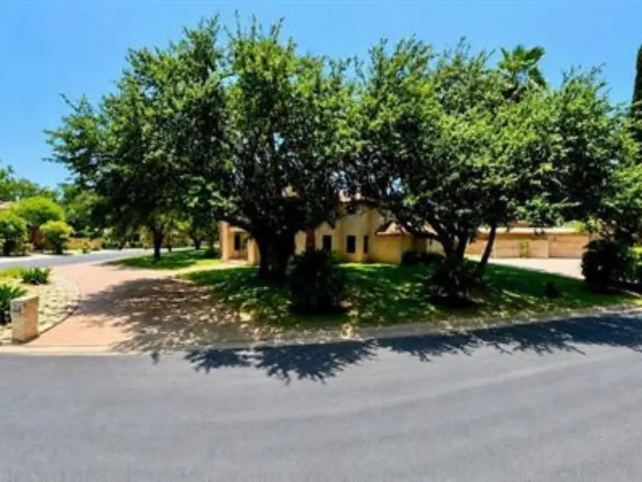 1505 Palmer Dr, Laredo, TX 78045 - #3