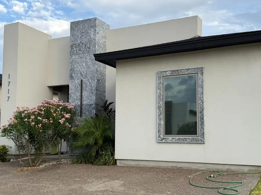 1717 Fresnillo Dr., Laredo, TX 78046 - #2