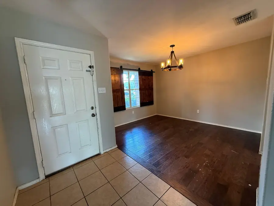 106 Jacales Ct, Laredo, TX 78045 - #2