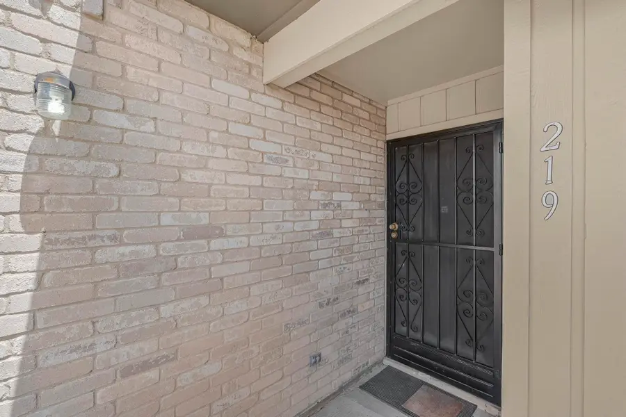 100 Hillside Rd, Laredo, TX 78041 - #3