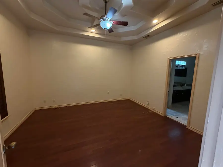 421 Baffin Bay Dr, Laredo, TX 78045 - #2