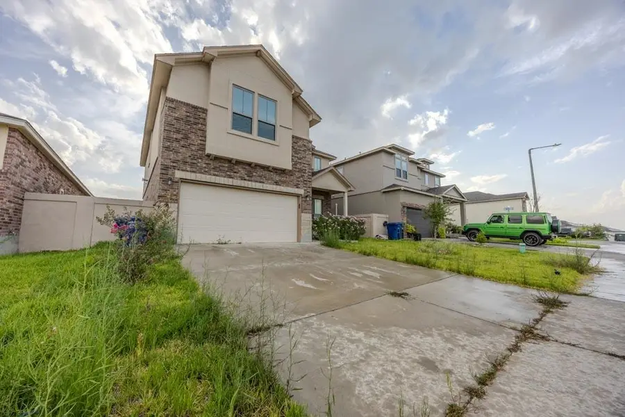 1408 Orto Dr., Laredo, TX 78045 - #2