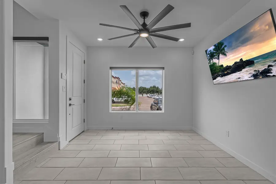 8218 Casa Verde Rd, Laredo, TX 78041 - #2