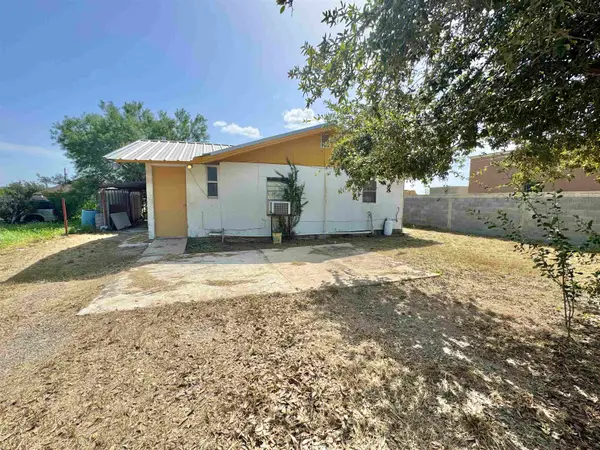 2206 Hidalgo Blvd., ZAPATA, TX 78076