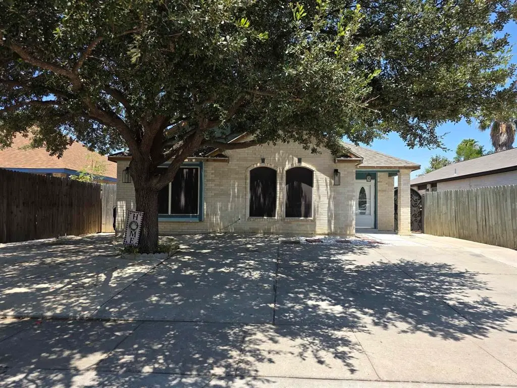312 Mescalero Dr, Laredo, TX 78045 - #1