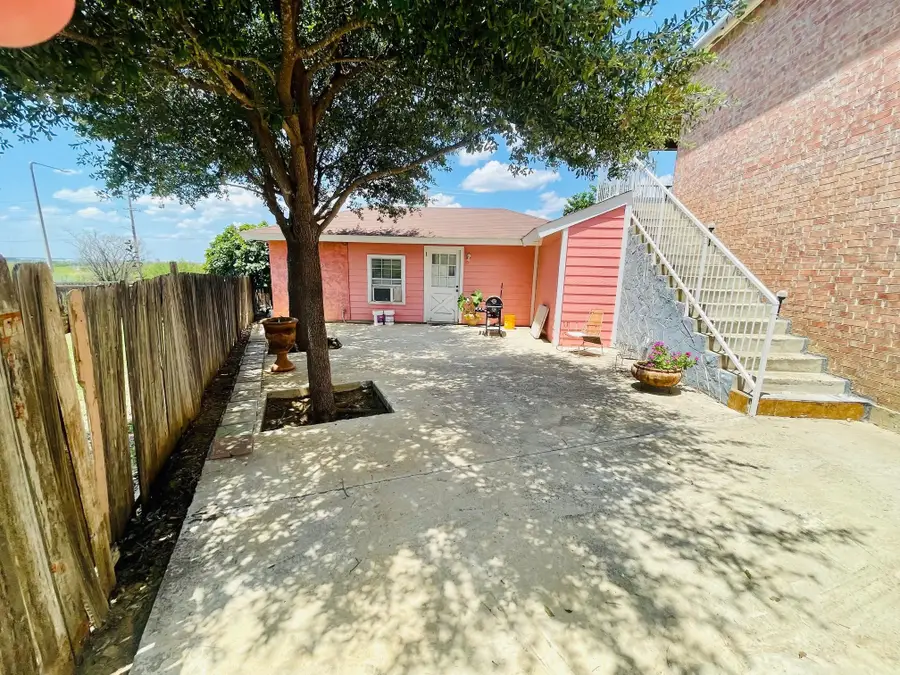 3012 St Isaac Lp, Laredo, TX 78046 - #2