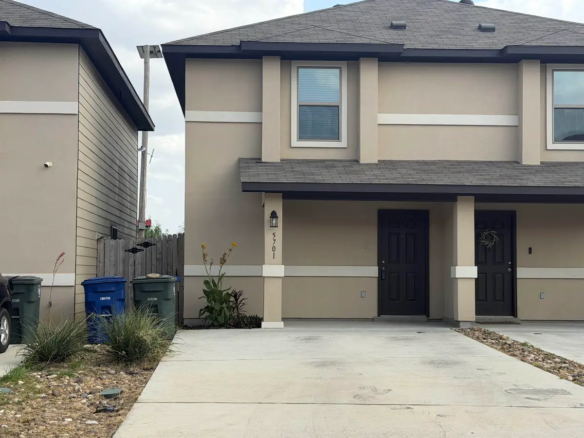 5701 Monte Vista Dr, Laredo, TX 78041 - #1