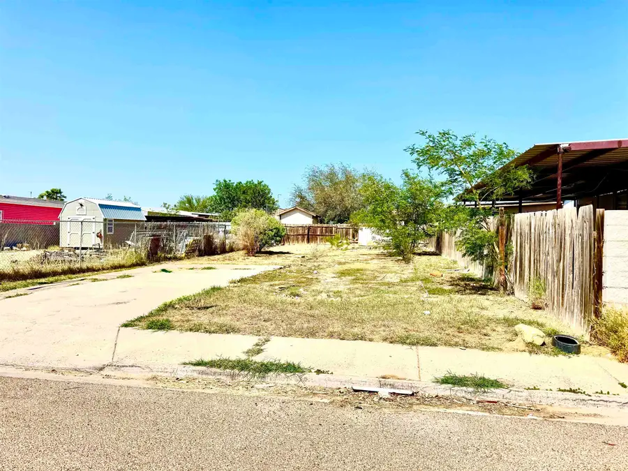 3914 Sitting Bull Ln, Laredo, TX 78043-4236 - #2