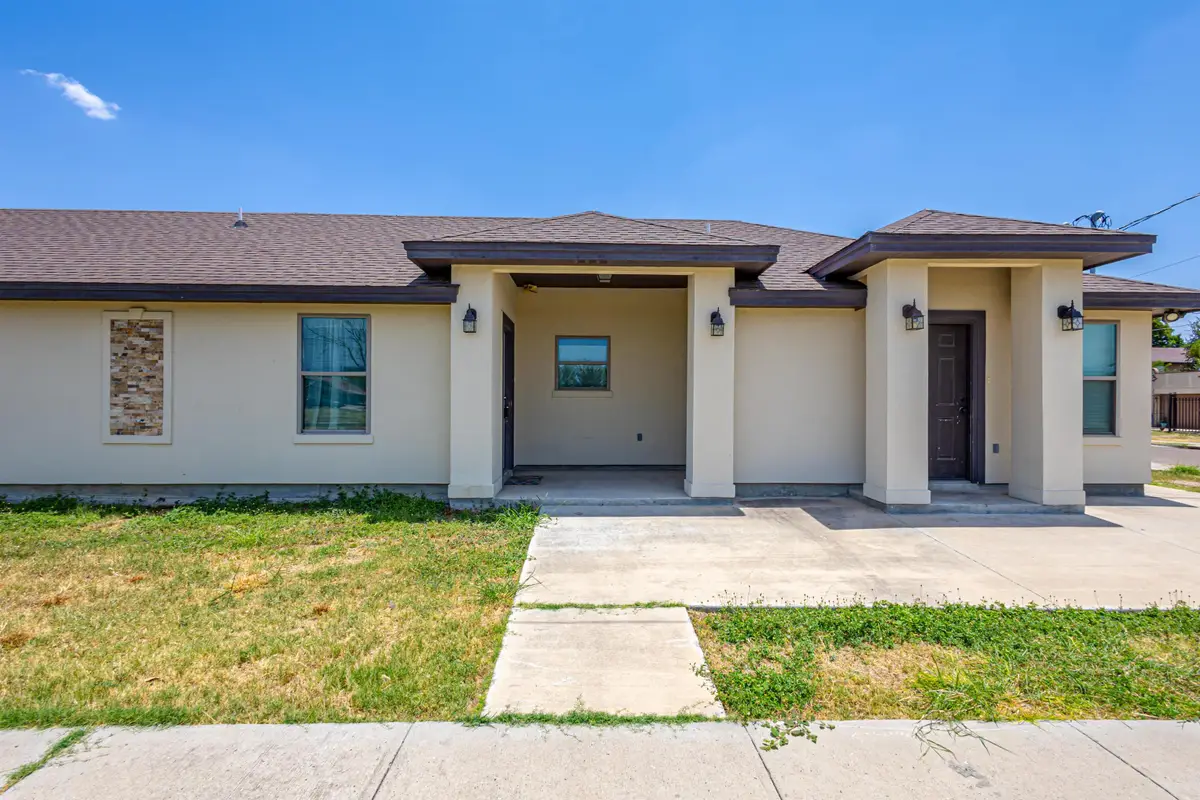 420 Montgomery St, Laredo, TX 78040 - #1