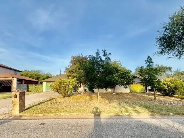 11 Bedford Dr, Laredo, TX 78045 - #1