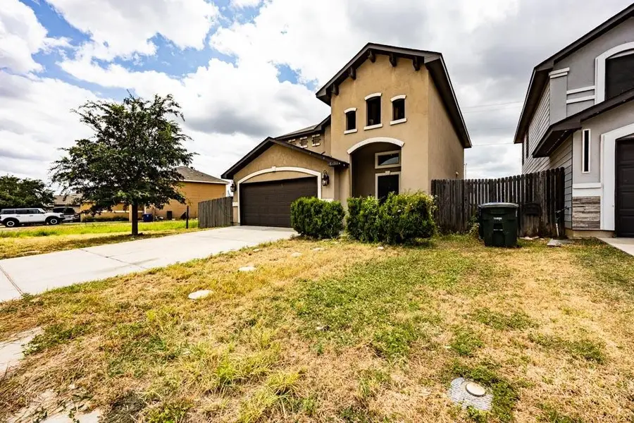1615 Ann Harbor St, Laredo, TX 78045 - #3